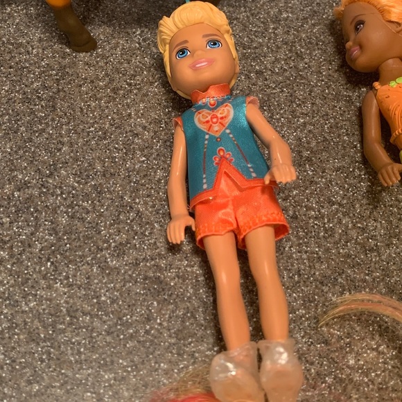 Doll Collection Mattel & Chelsea figures plus a horse. - Picture 3 of 12